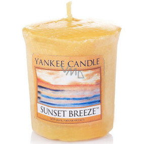 Yankee Candle Sunset Breeze - Vánok pri západe slnka vonná sviečka votívny 49 g