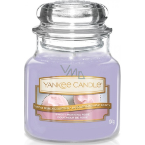 Yankee Candle Sweet Morning Rose - Sladká ranná ruža vonná sviečka Classic malá sklo 104 g