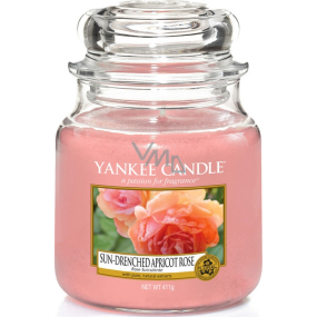 Yankee Candle Sun Drenched Apricot Rose - Vyšisovaná marhuľová ruža vonná sviečka Classic stredné sklo 411 g