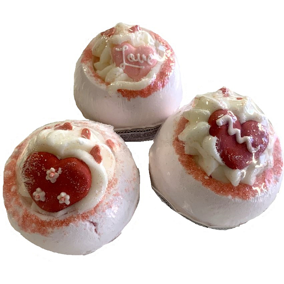 Bomb Cosmetics Milujeme esencie - Fell in Love Šumivý balistik do kúpeľa 160 g mix