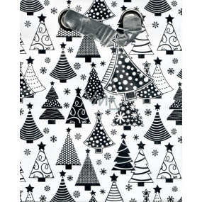 BSB Luxusná darčeková papierová taška 23 x 19 x 9 cm Vianočný biela, strieborné stromčeky VDT 385-A5