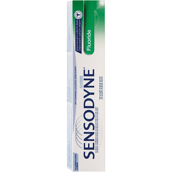 Sensodyne Fluoride s obsahom dusičnanu draselného zubná pasta znižuje citlivosť zubov a obnažených krčkov 50 ml