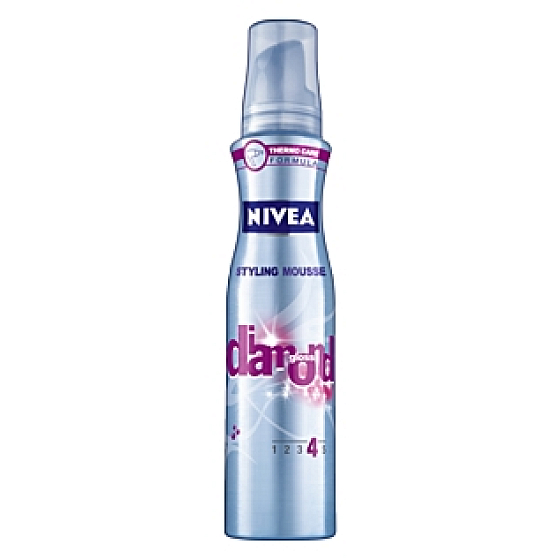 Nivea Gloss pre oslňujúci lesk penové tužidlo 150 ml