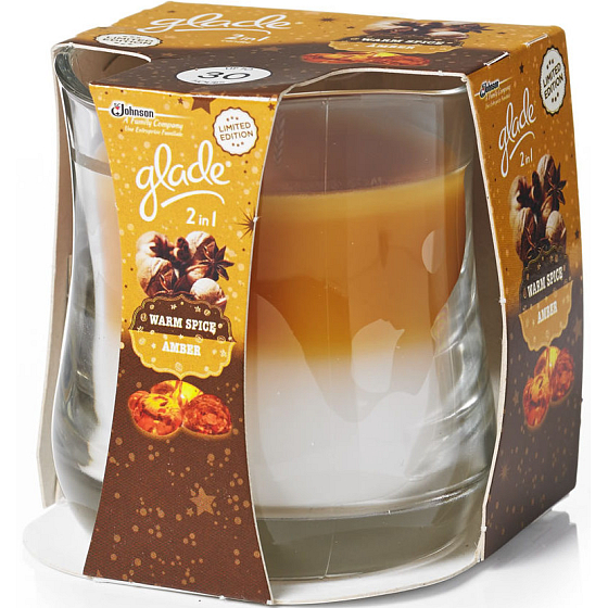 Glade by Brise 2v1 Warm Spice and Amber vonná sviečka v skle, doba horenia až 30 hodín 135 g