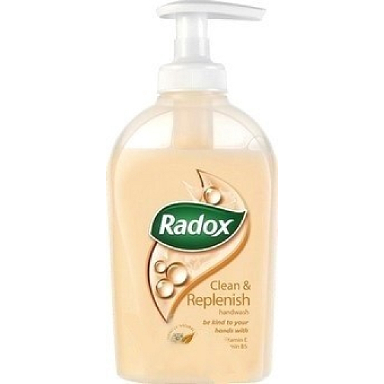Radox Clean Replenish tekuté mydlo dávkovač 300 ml