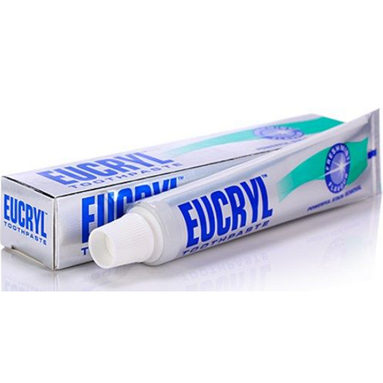 Eucryl Freshmint zubná pasta na odstránenie škvŕn spôsobených fajčením, pitím čaju alebo červeného vína 50 ml