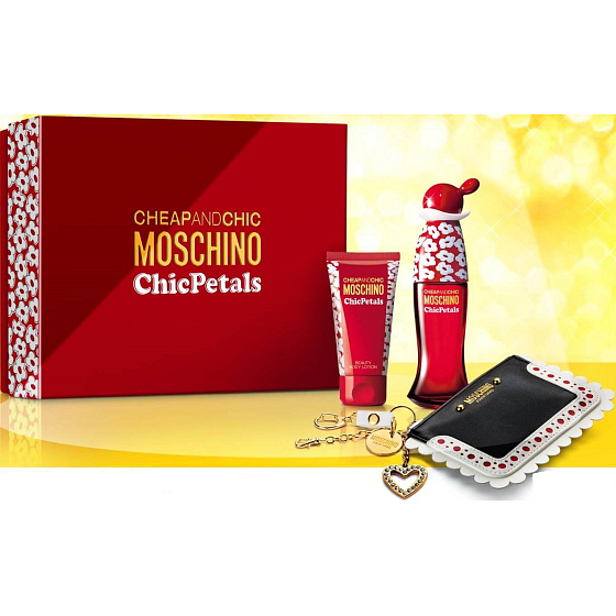 Moschino Cheap And Chic Chic Petals toaletná voda 50 ml + telové mlieko 50 ml + peňaženka, darčeková sada