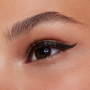 Essence Lash Princess Vodoodolná tekutá očná linka čierna 3 ml