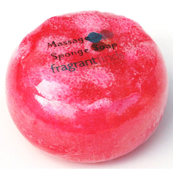 Fragrant Red Delicious Glycerínové mydlo masážne s hubkou naplnenou vôňou parfumu DKNY Red Delicious v červenej farbe 200 g