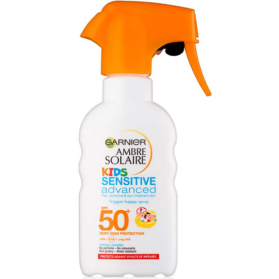 Garnier Ambre Solaire Resist Swim Kids OF50 sprej na opaľovanie pre deti 200 ml