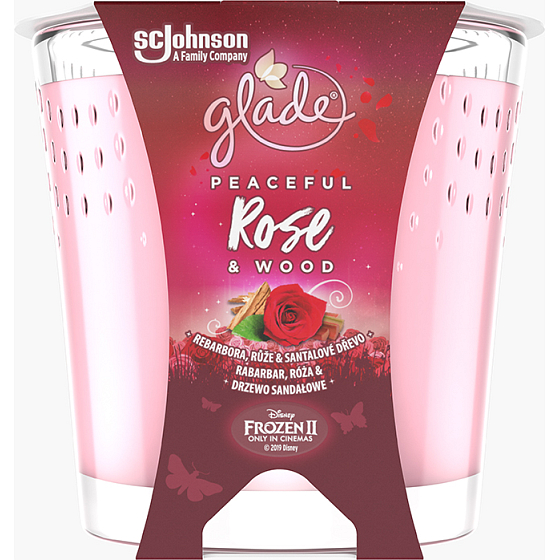 Glade Peaceful Rose & Wood s vôňou rebarbory, ruže a santalového dreva vonná sviečka v skle, doba horenia až 32 hodín 129 g