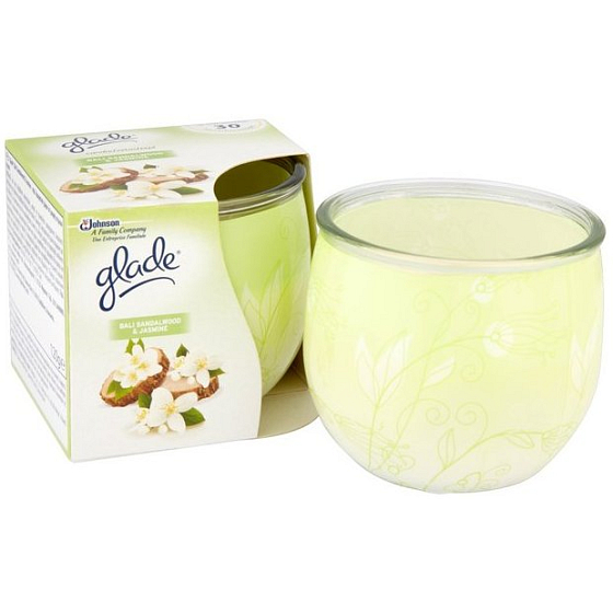 Glade by Brise Bali Sandalwood & Jasmine vonná sviečka v skle, doba horenia až 30 hodín 120 g
