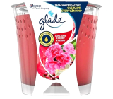 Glade Luscious cherry & peony vonná svíčka ve skle, doba hoření až 30 hodin 112 g