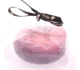 Fragrant One Day Glycerínové mydlo masážne s hubkou naplnenou vôňou parfumu Justin Bieber Someday v červenej farbe 200 g