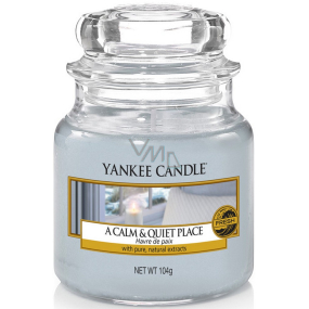 Yankee Candle A Calm & Quiet Place - Pokojné a tiché miesto vonná sviečka Classic malá sklo 104 g