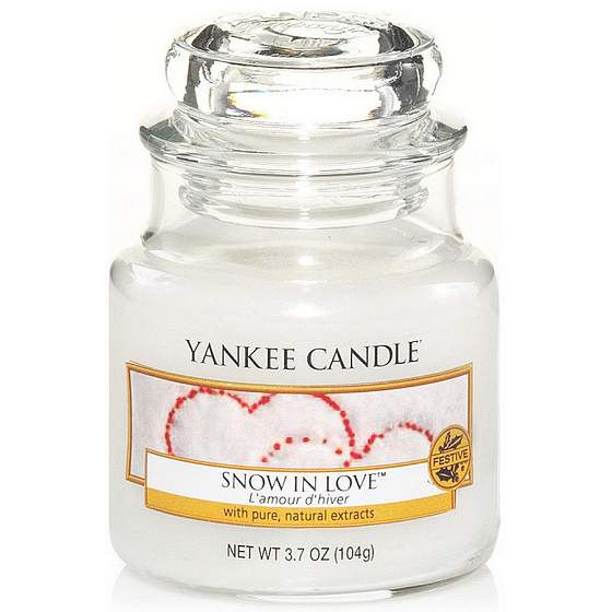 Yankee Candle Snow in Love - Zamilovaný sneh vonná sviečka Classic malá sklo 104 g