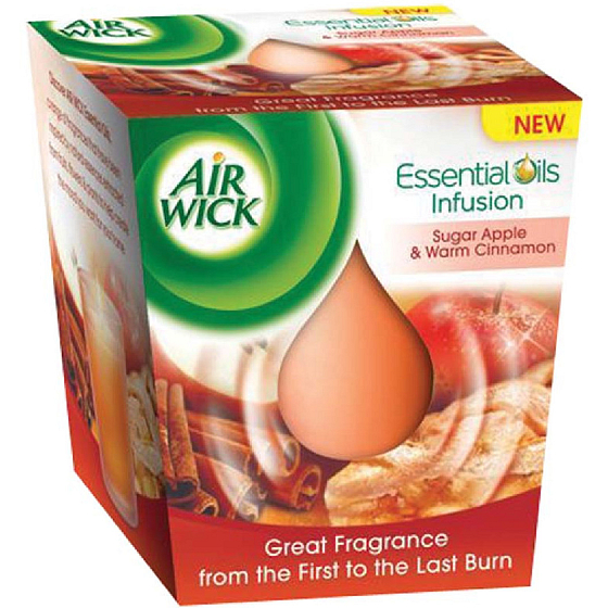 Air Wick Essential Oils Infusion Sugar Červené jablko & Varené víno vonná sviečka v skle 105 g