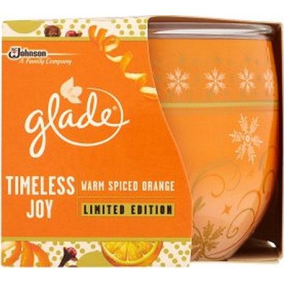 Glade by Brise Warm Spiced Orange vonná sviečka v skle, doba horenia až 30 hodín 120 g
