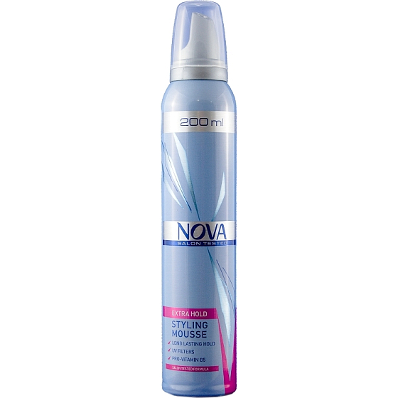 Nova Extra Hold silno tužiaci penové tužidlo 200 ml