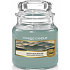Yankee Candle Misty Mountains - hmlovej hory vonná sviečka Classic malá sklo 104 g