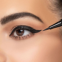 Artdeco Long Lasting Liquid Liner tekutá očná linka 12 Blue Line 1,5 ml