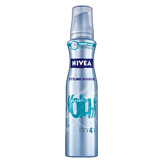 Nivea Volume Sensation pre zväčšenie objemu penové tužidlo 150 ml