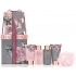Baylis & Harding Zamatová ruže a Kašmír umývací gél 100 ml + sprchový krém 100 ml + telové mlieko 50 ml + krém na ruky 50 ml + kryštáliky do kúpeľa 25 g + žinka, kozmetická sada