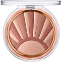 Rozjasňujúci púder Essence Kissed by The Light 02 Sun Kissed 10 g
