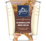 Sviečka Glade Marshmallow Irish Cream s vôňou írskeho likéru a marshmallow v skle, čas horenia až 38 hodín 129 g
