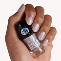 Essence Holo Bomb lak na nechty s holografickým efektom 05 Holo Me Tight 8 ml