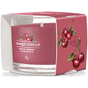 Yankee Candle Black Cherry - Zrelá čerešňa - vonná sviečka do skla 37 g