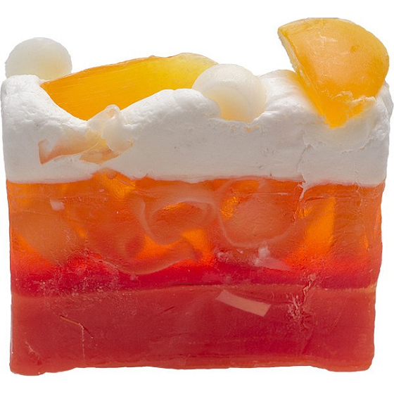 Bomb Cosmetics Citrusová búrka - Whip Up a Citrus Storm Prírodné glycerínové mydlo 100 g