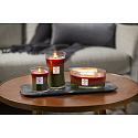 WoodWick Trilogy Hearthside Foyer - Sedenie pri krbe vonná sviečka s dreveným knôtom a viečkom sklenená loďka 453 g