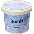 Bomb Cosmetics Zamatový ročník - Vintage Velve soľ do kúpeľa 365 ml