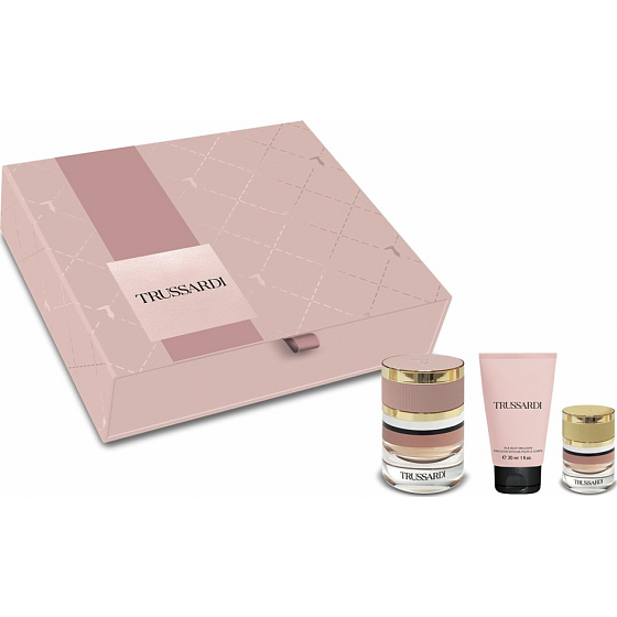 Trussardi Trussardi Eau de Parfum Parfumovaná voda pre ženy 30 ml + telové mlieko 30 ml + parfumovaná voda 7 ml, darčeková sada pre ženy