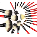 Be Chic! Luxury Red Collection sada 22 kozmetických štetcov