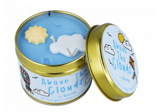 Bomb Cosmetics Nad mraky - Above The Clouds Vonná prírodné, ručne vyrobená sviečka v plechovej dóze horí až 35 hodín