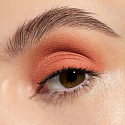 Essence Matte Liquid Eyeshadow tekuté oční stíny 03 Broskyňový Pop 3 ml