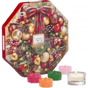 Yankee Candle Adventný kalendár Veniec čajová sviečka 24 kusov + svietnik sklenený 1 kus, darčeková sada 2019