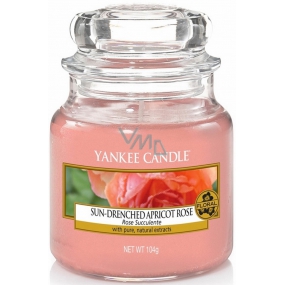 Yankee Candle Sun Drenched Apricot Rose - vyšúchaný marhuľová ruža vonná sviečka Classic malá sklo 104 g