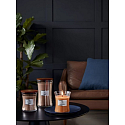 WoodWick Cashmere vonná sviečka s dreveným knôtom a skleneným viečkom malá 85 g