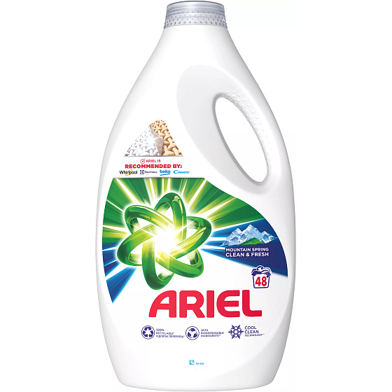 Ariel Mountain Spring tekutý prací gél na čistú a voňavú bielizeň bez škvŕn 48 dávok 2,4 l