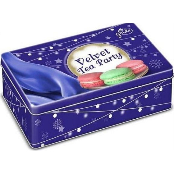 Glade Velvet Tea Party Air & Fabrics osviežovač vzduchu sprej 275 ml + vonná sviečka v skle doba horenia až 30 hodín 120 g, darčeková sada