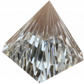 Sklenená pyramída ryhovaná 40 mm krištáľ - sklenené ťažítko
