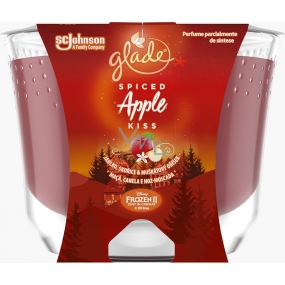 Glade Maxi Spiced Apple Kiss s vôňou jablka, škorice a muškátového orieška vonná sviečka v skle, doba horenia až 52 hodín 224 g