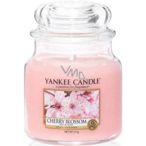 Yankee Candle Cherry Blossom - Čerešňový kvet vonná sviečka Classic stredné sklo 411 g