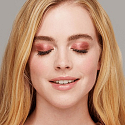 Essence Eyeshadow Mono očné tiene 01 Get Posh 2,5 g