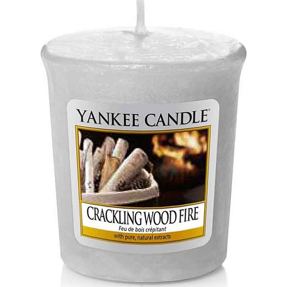 Yankee Candle Crackling Wood Fire - Praskajúce oheň v krbe vonná sviečka votívny 49 g