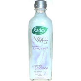 Radox Solutions Gentle Embrance penivá kúpeľ s esenciálnymi olejmi 250 ml