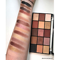 Makeup Revolution Re-Loaded paletka očných tieňov Velvet Rose 15 x 1,1 g